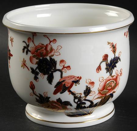 Hong Kong (New Backstamp, Mauve Flowers) Cachepot