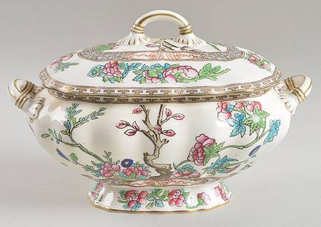 Indian Tree Multicolor (Scalloped, Older) Sauce Boat & Lid