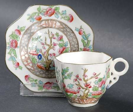 Indian Tree Multicolor (Scalloped, Older) Flat Toy Cup and Saucer Set