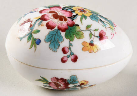 Ming Rose Egg Box & Lid