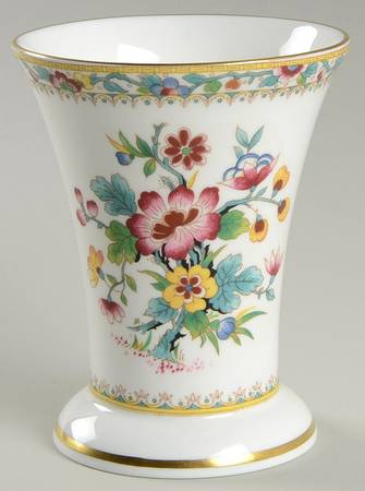 Ming Rose 4" Trumpet Vase
