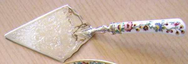 Ming Rose Pie & Cake Server with Stainless Blade