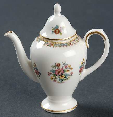 Ming Rose Miniature Coffee Pot & Lid