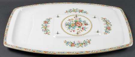 Ming Rose 18" Meat Platter with Well & Spikes