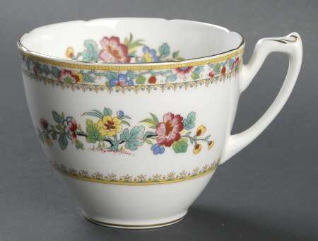 Ming Rose Oversized Cup