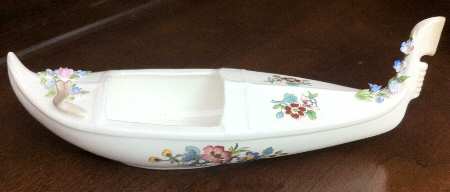 Ming Rose Gondola Figurine
