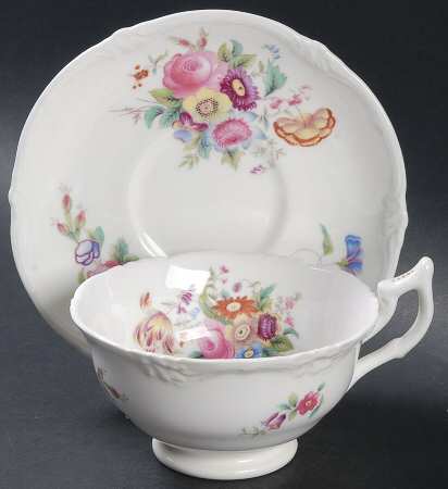Footed Cup & Saucer Set