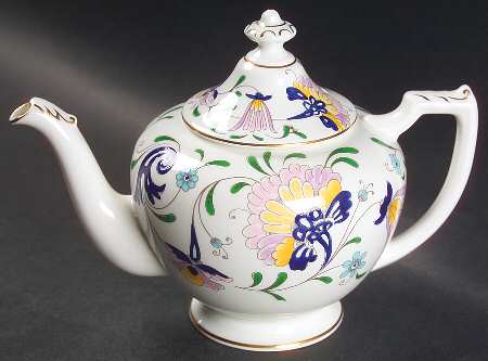 Pageant Mini Teapot & Lid