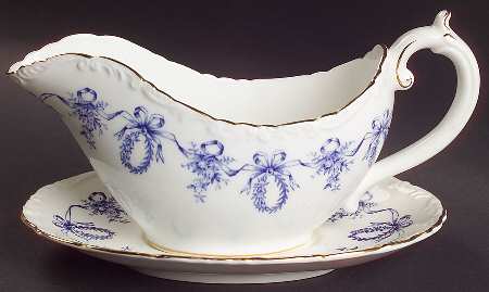 Queensbury Blue (Scalloped) Gravy Boat & Underplate