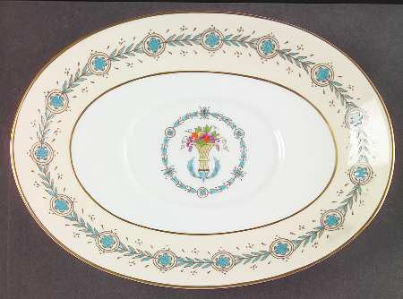 Queen Elizabeth Ivory Underplate for Gravy Boat