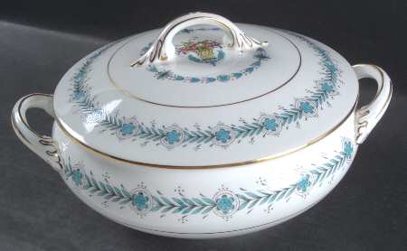 Queen Elizabeth White (Smooth) Round Covered Vegetable by Coalport