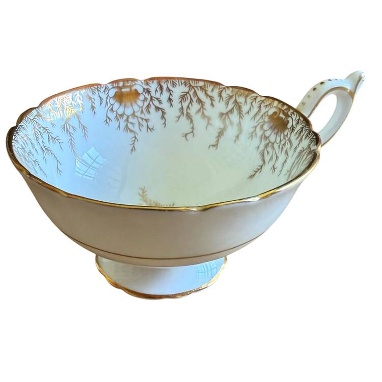 Sargasso (Gold Center Design) Footed Cup