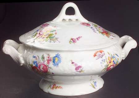 Sevres Group (Embossed, No Trim) Round Covered Vegetable