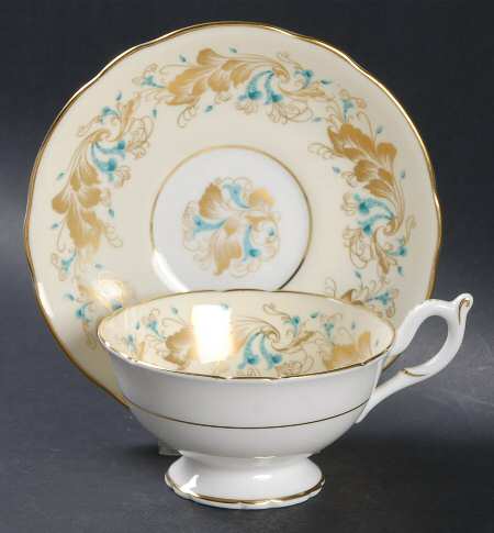 Footed Cup & Saucer Set