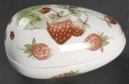 Strawberry (Scalloped) Small Egg Box & Lid