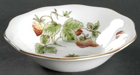 Strawberry (Scalloped) Fruit/Dessert (Sauce) Bowl