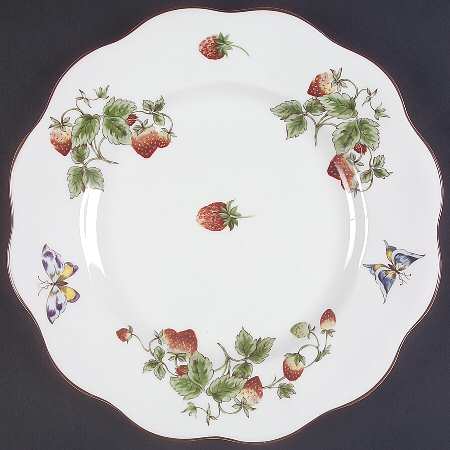 Strawberry (Scalloped) 12" Chop Plate (Round Platter)