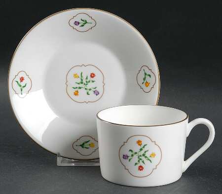 Flat Cup & Saucer Set