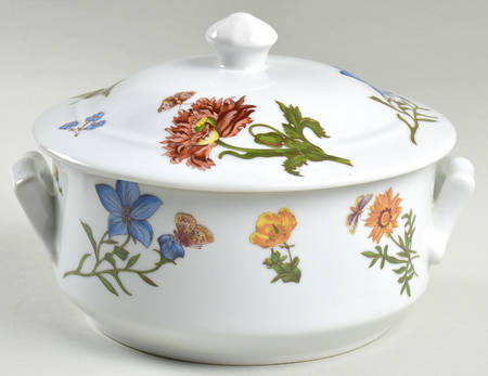 Caroline 2 Qt Round Covered Casserole by BIA Cordon Bleu