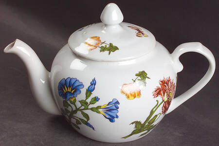 Caroline Teapot & Lid by BIA Cordon Bleu