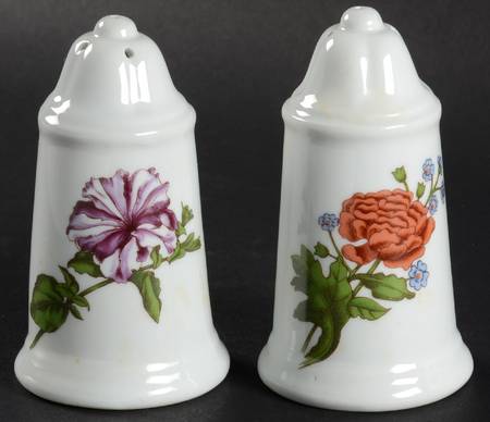 Caroline Salt & Pepper Set