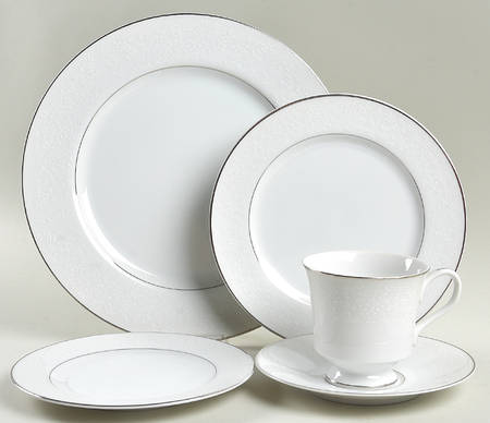 Chantilly Lace 5 Piece Place Setting