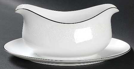 Chantilly Lace Gravy Boat with Attached Underplate