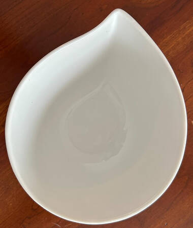 Classic White (Smooth) Teardrop Bowl