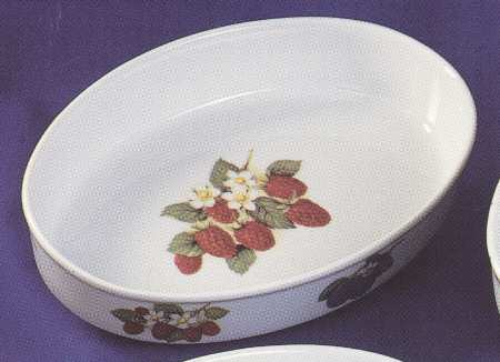 Diane 13" Oval Baker
