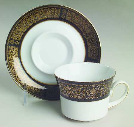 Ebony Flat Cup & Saucer Set
