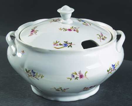 Versailles (Scalloped) Tureen &  Lid