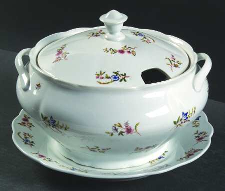 Versailles (Scalloped) Tureen & Lid w/Underplate