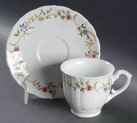 Versailles (Scalloped) Flat Cup & Saucer Set