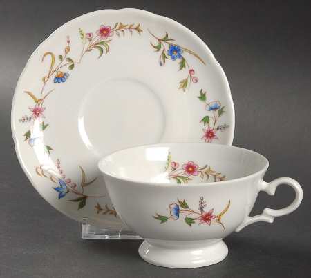 Versailles (Scalloped) Footed Cup & Saucer Set