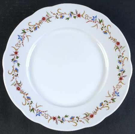 Versailles (Scalloped) by BIA Cordon Bleu