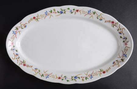 Versailles (Scalloped) 15" Oval Serving Platter