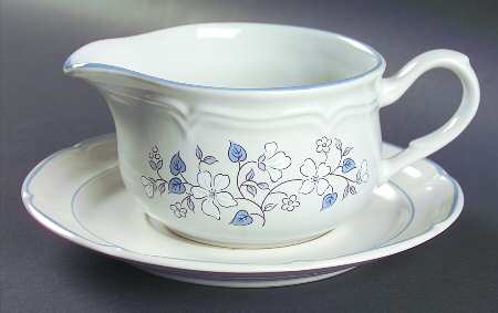 Avondale Round Gravy Boat & Underplate