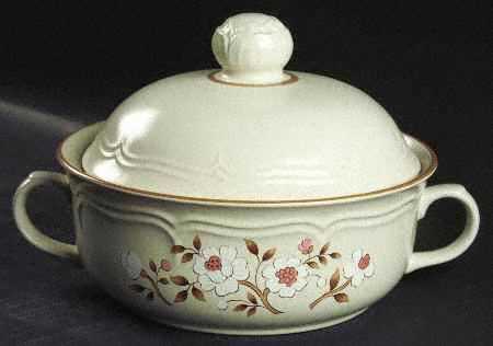 Idlewild Round Covered Vegetable