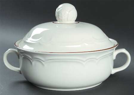 Idlewild Round Covered Vegetable