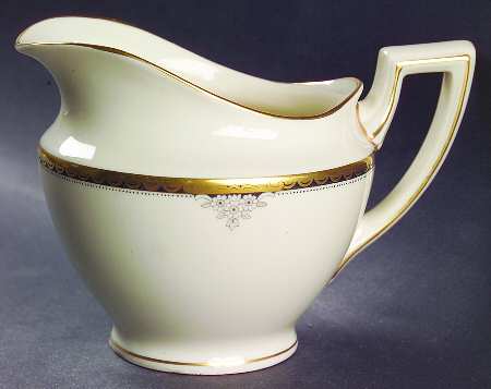 Berkeley Square Creamer