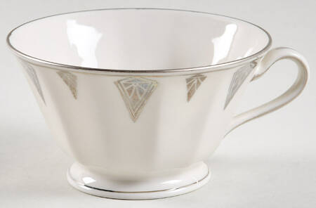 Deauville (White, 10 Sided) Footed Cup