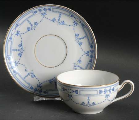 Grosvenor Flat Cup & Saucer Set
