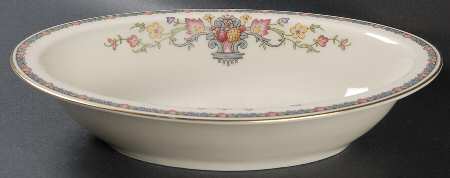 King Cedric 10" Oval Vegetable Bowl