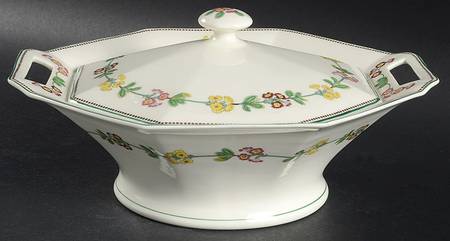 Primrose Round Covered Vegetable