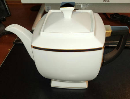 Filets (Black & Gold) Teapot & Lid