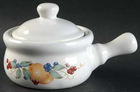 Abundance (Corelle) Covered Onion Soup by Corning Corelle