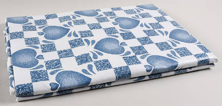 Blue Hearts (Corelle) 52" x 70" Oblong Vinyl Tablecloth