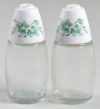 Callaway (Corelle) Glassware Salt and Pepper Set