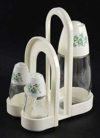 Callaway (Corelle) Napkin,Salt&Pepper,Sugar Shaker Set W/Plastic Lids