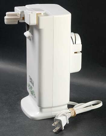 Callaway (Corelle) Electric Can Opener